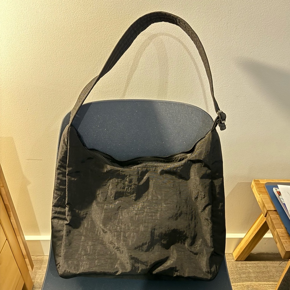 NWOT Baggu Large Nylon Shoulder Bag - Black
